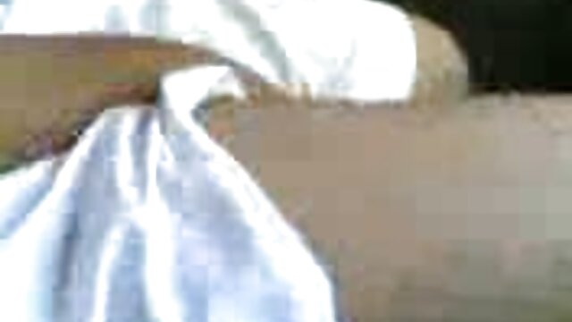 బక్సోమ్ ఏషియన్ స్వీటీ తెలుగు మూవీ సెక్స్ కావాలి బాత్రూంలో క్రూరమైన విచిత్రమైన BJని ప్రదర్శిస్తుంది