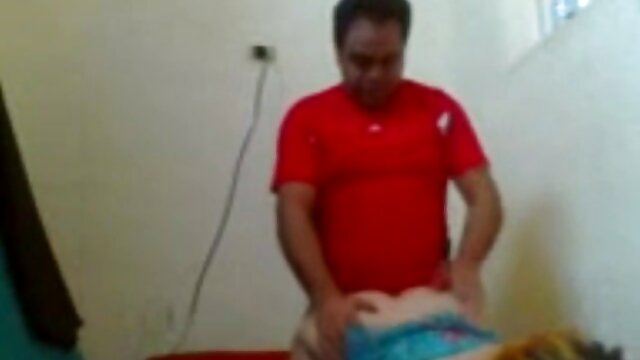 లేత మరియు బొద్దుగా ఉండే ఓరియంటల్ గాల్ మీరు ఆమె గడ్డం ఉన్న క్లామ్‌ను స్క్రీవ్ సెక్స్ వీడియో కావాలి తెలుగు లో చేసారు
